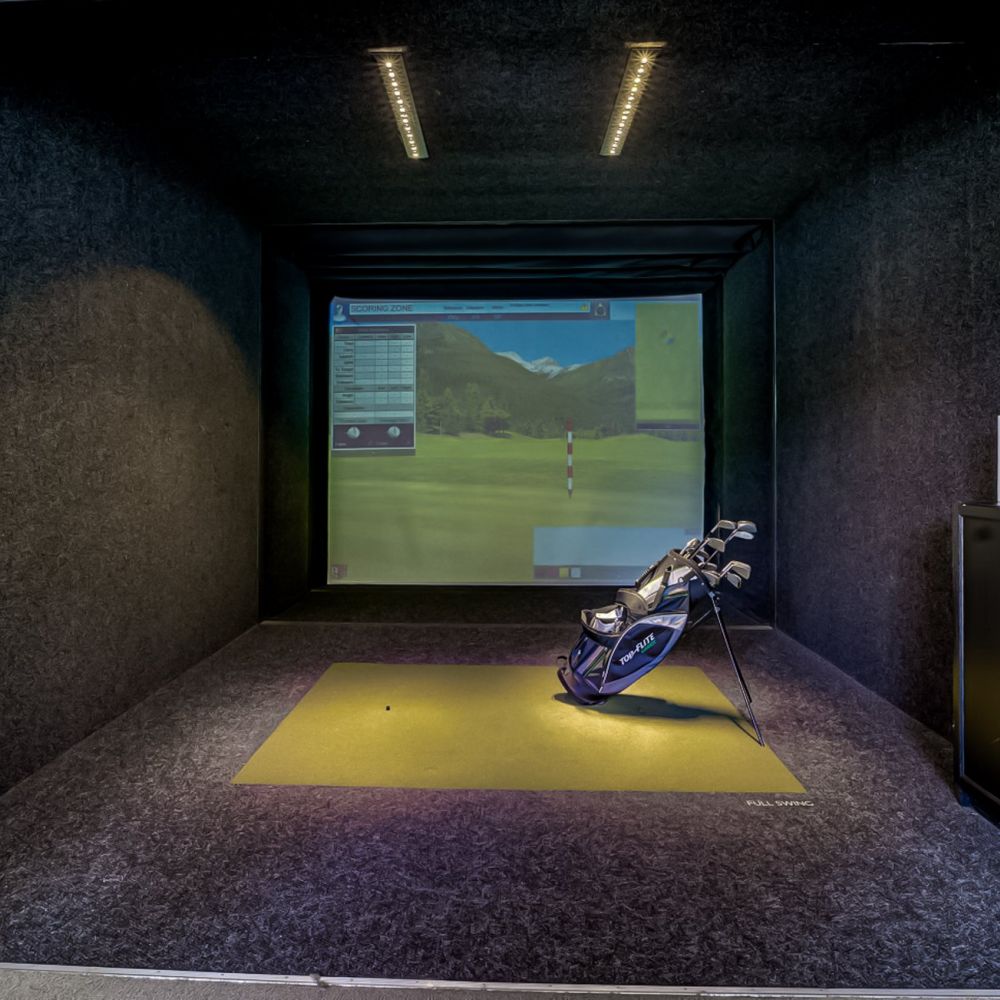Apartments at Holly Crest full swing golf simulator luxury amenity
